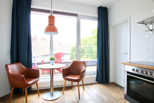 Miete 1 Zimmer Wohnung Köln | Ganze Wohnung | Köln | Schickes Penthouse-Apartment mit Balkon | Hominext