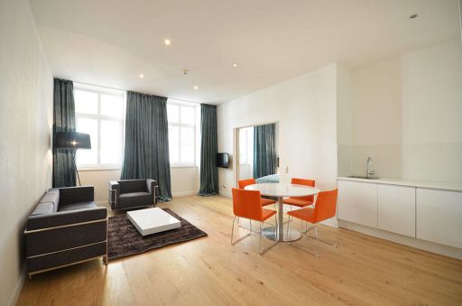 Miete 1 Zimmer Wohnung Frankfurt am Main | Ganze Wohnung | Frankfurt am Main | Elegante und voll möblierte Business-Wohnung mit 1 Schlafzimmer in Frankfurt am Main bei Mainufer # 6080