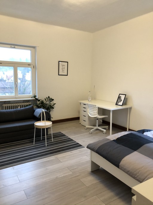 Rent 2 rooms apartment Baden-Baden | Entire place | Baden-Baden | Exklusiv: WG-Konzept mit 2 Schlafzimmer Wohnung im Herzen Baden-Baden | Hominext