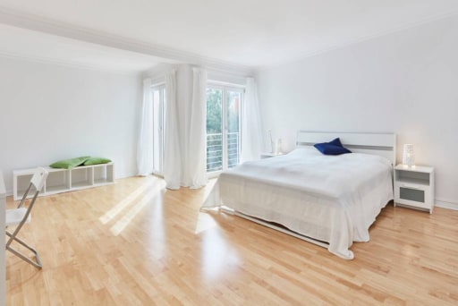 Rent 2 rooms apartment Hamburg | Entire place | Hamburg | Großzügige Loftwohnung in Jugendstilhaus in top Lage mit fantastischem Blick | Hominext