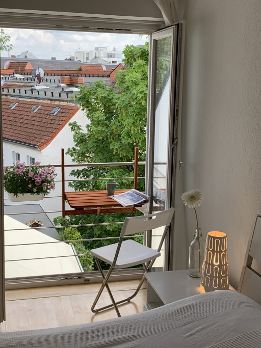 Miete 2 Zimmer Wohnung Hamburg | Ganze Wohnung | Hamburg | Großzügige Loftwohnung in Jugendstilhaus in top Lage mit fantastischem Blick | Hominext