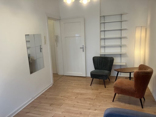 Rent 1 room apartment Hamburg | Entire place | Hamburg | Frisch renovierte und zentrale Wohnung Hamburg- U2/4 Burgstr | Hominext