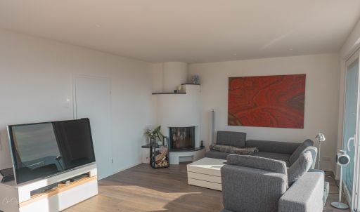 Miete 2 Zimmer Wohnung Weil am Rhein | Ganze Wohnung | Weil am Rhein | Luxuriöses Haus mit privatem Pool und atemberaubender Aussicht | Hominext