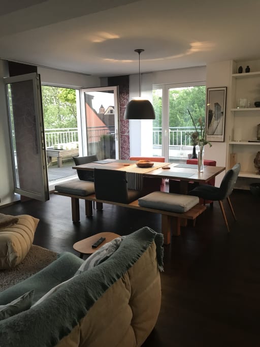 Miete 1 Zimmer Wohnung Köln | Ganze Wohnung | Köln | Luxuriöses 95 qm ruhiges Penthouse Appartement in der Kölner Innenstadt mit umlaufender 55 qm Terrasse am Park gelegen mit Domblick | Hominext