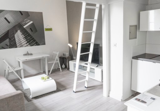 Miete 1 Zimmer Wohnung Köln | Ganze Wohnung | Köln | Zentrales Apartment nähe Kölner Dom | Hominext