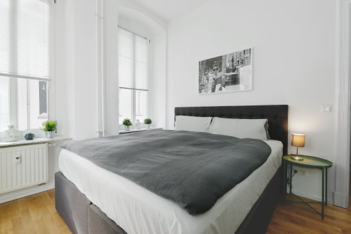 Miete 1 Zimmer Wohnung Berlin | Ganze Wohnung | Berlin | Helle und ruhige 2-Zimmer Loft-Wohnung  mit großem Balkon nahe am Rosenthaler Platz | Hominext