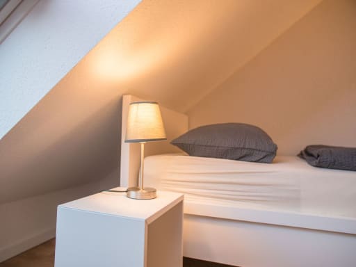 Rent 3 rooms apartment Essen | Entire place | Essen | Großzügiges Apartment | Hominext