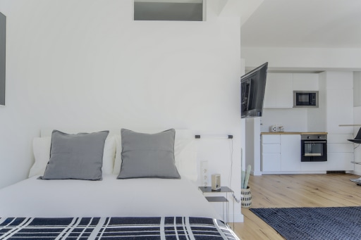 Miete 1 Zimmer Wohnung Düsseldorf | Ganze Wohnung | Düsseldorf | TOP-Lage, neu, modern, super geschnitten & großer Südbalkon! | Hominext