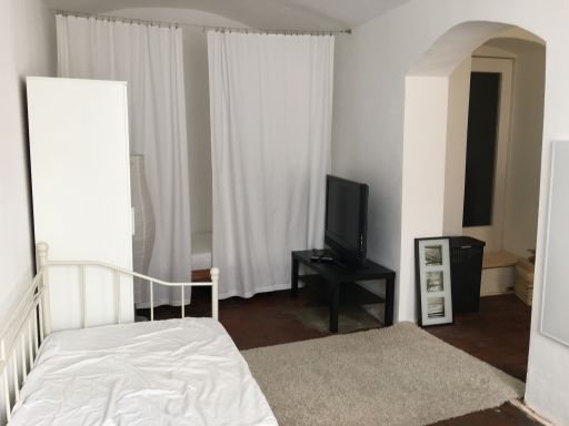 Rent 1 room apartment Dessau-Roßlau | Entire place | Dessau-Roßlau | Rustikale Gartenwohnung mit privater Terrasse in Dessau-Nord