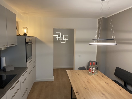 Rent 1 room apartment Lohmar | Entire place | Lohmar | neuwertige Erdgeschoss Wohnung in ruhiger Wohnlage aber gute Infrastruktur | Hominext