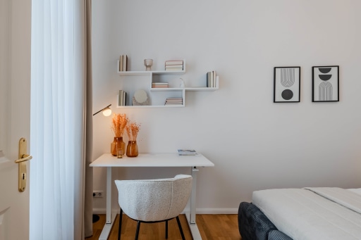 Miete 1 Zimmer Wohnung Berlin | Ganze Wohnung | Berlin | Sophistizierte Einfachheit: Stilvolles 2-Zimmer-Apartment mit Balkon | Hominext