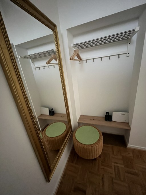 Rent 1 room apartment Düsseldorf | Entire place | Düsseldorf | Ruhiges neu saniertes  Apartment im belebten Viertel in Düsseldorf | Hominext