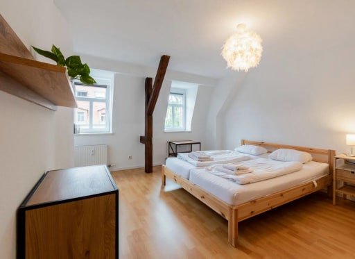 Miete 1 Zimmer Wohnung Dresden | Ganze Wohnung | Dresden | Szenekiez: charmante Wohnung mit Dachbalken | Hominext