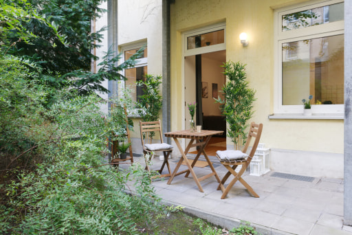 Rent 1 room apartment Berlin | Entire place | Berlin | Liebevoll eingerichtet 1 Zimmerwohnung mit idyllischer Terrasse | Hominext