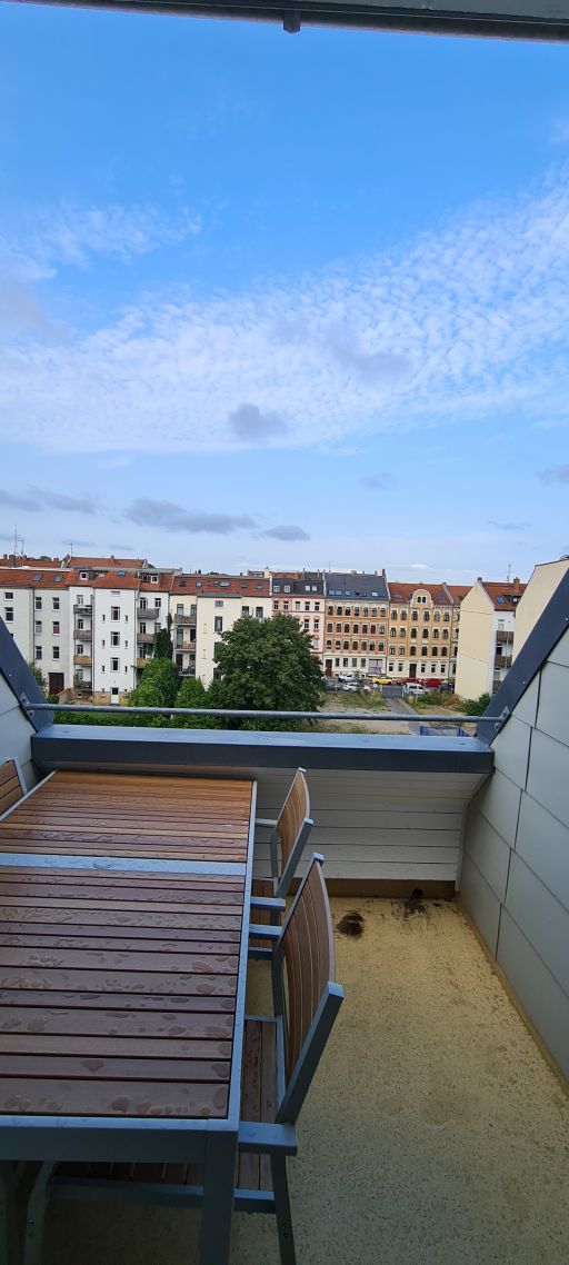 Rent 2 rooms apartment Leipzig | Entire place | Leipzig | Großes Apartment, ruhig, 12 Min/Zentrum | Hominext