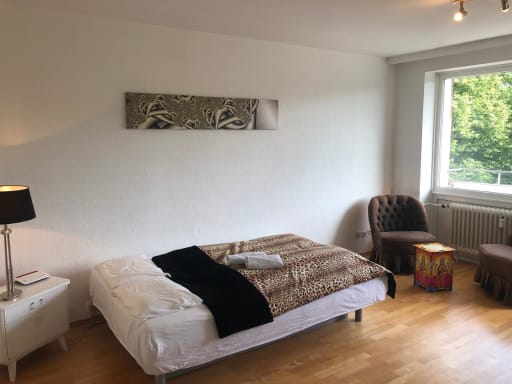 Rent 1 room apartment Hamburg | Entire place | Hamburg | Sonniges Apartment mit Balkon ins Grüne zentral in Hamburg | Hominext