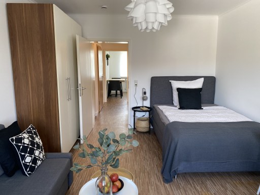 Rent 1 room apartment Köln | Entire place | Köln | Modern, großzügig, zentral, Küche, WIFI | Hominext