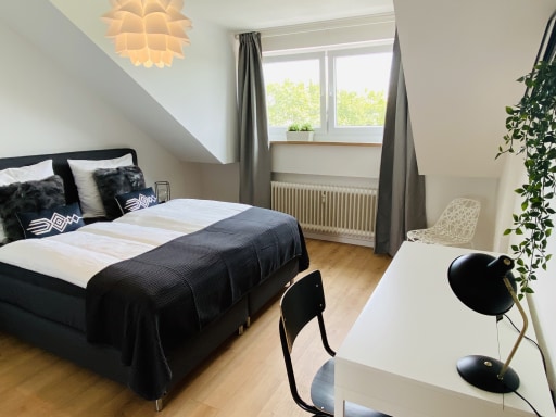 Miete 1 Zimmer Wohnung Köln | Ganze Wohnung | Köln | Purer Wohngenuss -2 Zimmer Dachgeschoss Apartment mit Balkon in Köln | Hominext