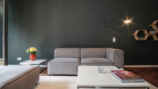 Miete 1 Zimmer Wohnung Berlin | Ganze Wohnung | Berlin | Geräumiges Studio mit Balkon zur Miete in Friedrichshain | Hominext