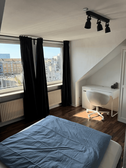 Rent 3 rooms apartment Düsseldorf | Entire place | Düsseldorf | Stylish 3-Bedroom Apartment in Central Düsseldorf | Hominext