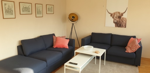 Rent 2 rooms apartment Mainz | Entire place | Mainz | Gemütlich, sonnig, zentral: 3-Zimmer-Wohnung mit Balkon direkt am Feldrand