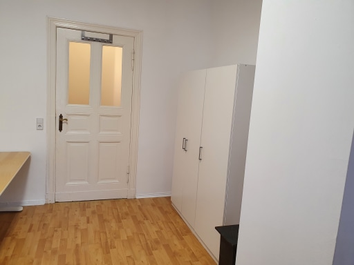 Rent 2 rooms apartment Berlin | Entire place | Berlin | 'Madita' - große Altbau-Wohnung mit 2 Schlafzimmern im schönen Wedding | Hominext