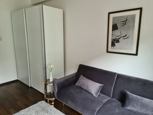 Rent 2 rooms apartment Düsseldorf | Entire place | Düsseldorf | Bright, spacious apartment in the heart of Düsseldorf | Hominext