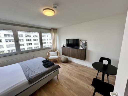 Rent 1 room apartment Köln | Entire place | Köln | Zentral in Köln Braunsfeld – Oskar-Jäger-Straße – voll möbliert – exklusive Ausstattung!