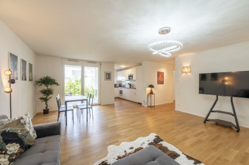 Rent 2 rooms apartment Holzgerlingen | Entire place | Holzgerlingen | EXQUIS 3-Zimmer Luxus Wohnung I Familien mit Haustier I Garten I Netflix I Homeoffice