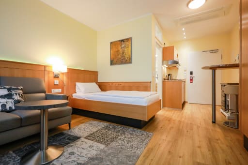 Rent 1 room apartment Erlangen | Entire place | Erlangen | Zeitwohnzimmer - Apartment mit monatlicher Reinigung | Hominext