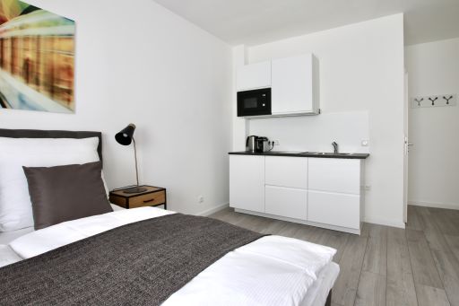 Miete 1 Zimmer Wohnung Köln | Ganze Wohnung | Köln | 1-Zimmer Apartment am Friesenplatz | Hominext