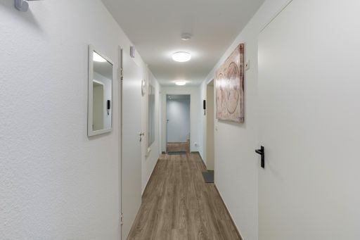 Rent 3 rooms apartment Köln | Entire place | Köln | Großzügige Wohnung mit drei Studioräumen | Hominext