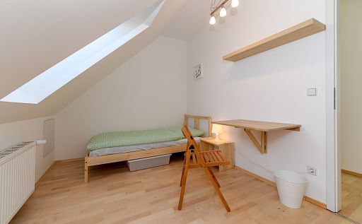 Rent 6 rooms apartment Berlin | Studio | Berlin | Privatzimmer in Tempelhof, Berlin