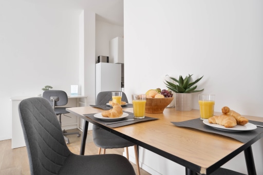 Rent 1 room apartment Dortmund | Entire place | Dortmund | Wohnungen im Stadtzentrum | Küche I Privatparkplatz | Hominext