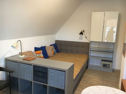 Rent 1 room apartment Oberursel (Taunus) | Entire place | Oberursel (Taunus) | 1 Zi-Apt., voll möbliert und ausgestattet in Oberursel nach Frankfurt | Hominext