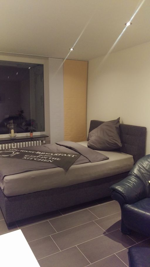 Miete 1 Zimmer Wohnung Leverkusen | Ganze Wohnung | Leverkusen | Zentral wohnen mit Sonnenbalkon | Hominext