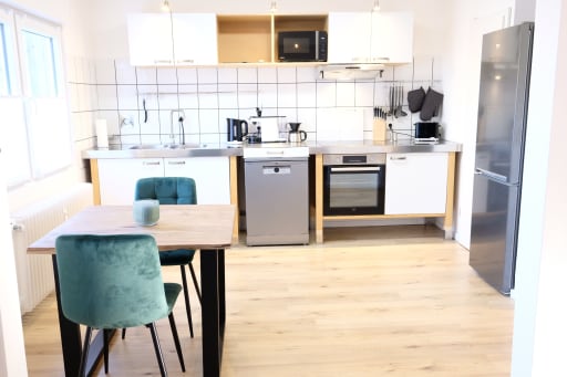 Rent 1 room apartment Frechen | Entire place | Frechen | All-In! Schöne, gemütliche & möblierte 2 Zi Wohnung (Löffelfertig) in zentraler Lage von Frechen (20 Min. von Köln) | Hominext