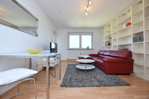 Rent 1 room apartment Stuttgart | Entire place | Stuttgart | Modern möbliert, perfekte zentrale Lage und Balkon mit Blick über Stuttgart | Hominext