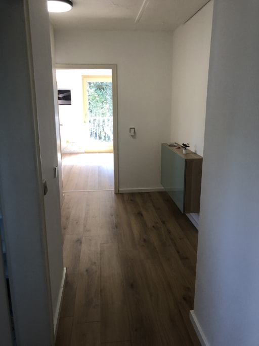 Rent 2 rooms apartment Köln | Entire place | Köln | Geräumige Haushälfte mit riesigem Garten im grünen Köln-Brück, Gute Anbindung an Flughafen, Messe und Innenstadt | Hominext