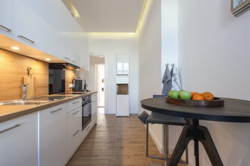 Rent 2 rooms apartment Berlin | Entire place | Berlin | +DIPLOMATS RENTAL+FURNISHED APARTMENT+CITYCENTER+SCHÖNEBERG+FITTED KITCHEN+6 PERSONS POSSIBLE | Hominext