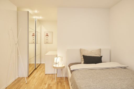 Rent 1 room apartment Stuttgart | Entire place | Stuttgart | Neues charmantes 1-Zimmer Businessapartment in Stuttgart-Mitte mit Balkon | Hominext