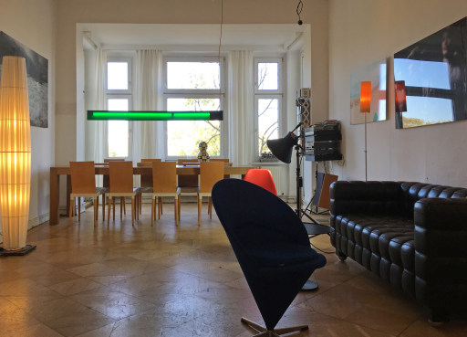 Rent 1 room apartment Berlin | Entire place | Berlin | Für Individualisten: Interessante Altbauwohnung mit einem Schlafzimmern & zwei französichen Balkons | Hominext