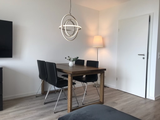 Rent 1 room apartment Köln | Entire place | Köln | Top sanierte Wohnung über den Dächern von Köln Junkersdorf | Hominext