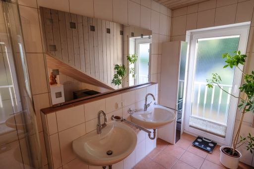 Rent 2 rooms apartment Weil am Rhein | Entire place | Weil am Rhein | Luxuriöses Haus mit privatem Pool und atemberaubender Aussicht | Hominext