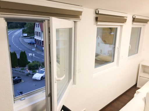 Rent 1 room apartment Mörlenbach | Entire place | Mörlenbach | Business Apartment 37qm - hochwertig ausgestattet - Hektik im Job, Ruhe nach der Arbeit! | Hominext