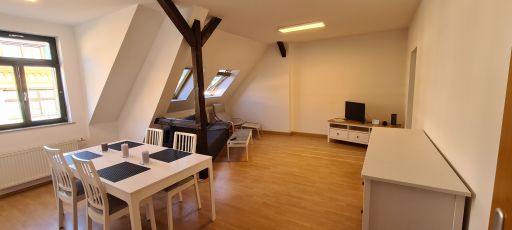 Rent 2 rooms apartment Leipzig | Entire place | Leipzig | Großes Apartment, ruhig, 12 Min/Zentrum | Hominext