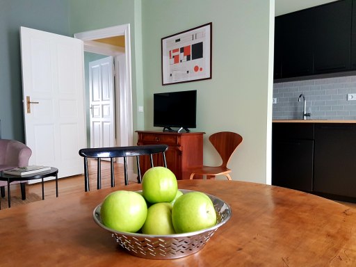 Rent 1 room apartment Berlin | Entire place | Berlin | Komplett sanierte, elegante und stilvolle Altbauwohnung in Prenzlauer Berg | Hominext