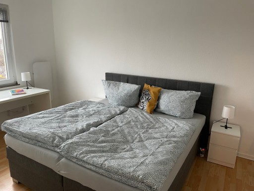 Rent 1 room apartment Köln | Entire place | Köln | Schöne, helle Wohnung in der Südstadt mit Balkon (Garage im Haus separat anmietbar) | Hominext