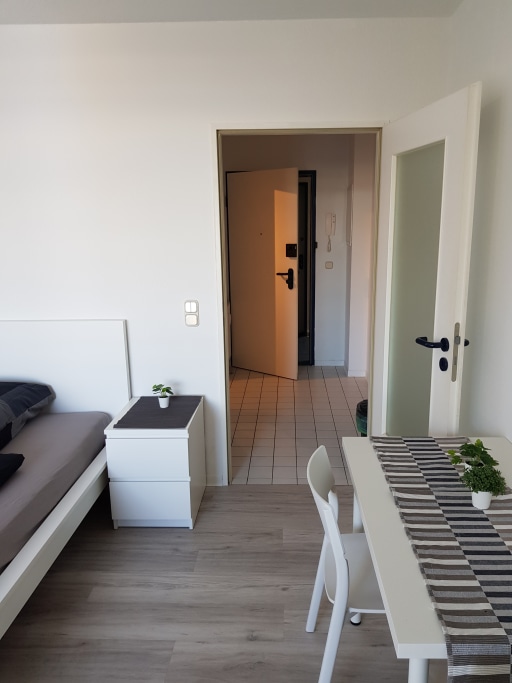 Miete 1 Zimmer Wohnung Magdeburg | Ganze Wohnung | Magdeburg | Gemütliches Apartment mit Balkomn | Hominext