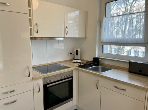 Miete 1 Zimmer Wohnung Wiesbaden | Ganze Wohnung | Wiesbaden | Hochwertige möblierte 2-Zimmer Wohnung mit Garage in Wiesbaden-Südost | Hominext